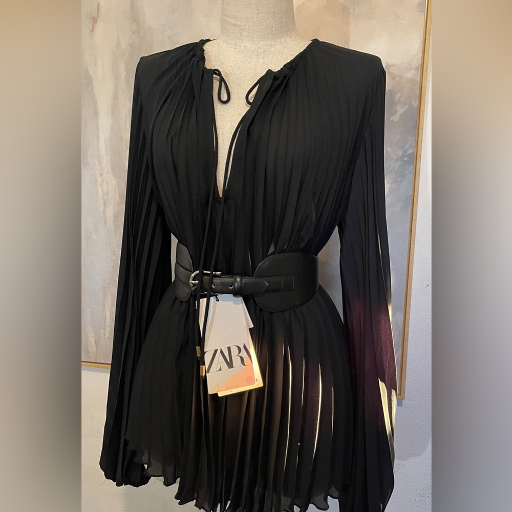 💫 Zara Romantic Pleated Blouse - NEW 💫